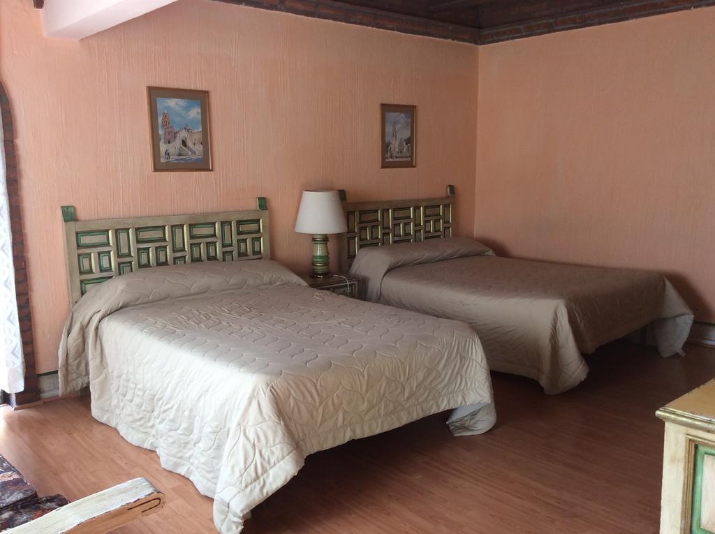 Hotel Villa De La Plata 瓜纳华托 客房 照片